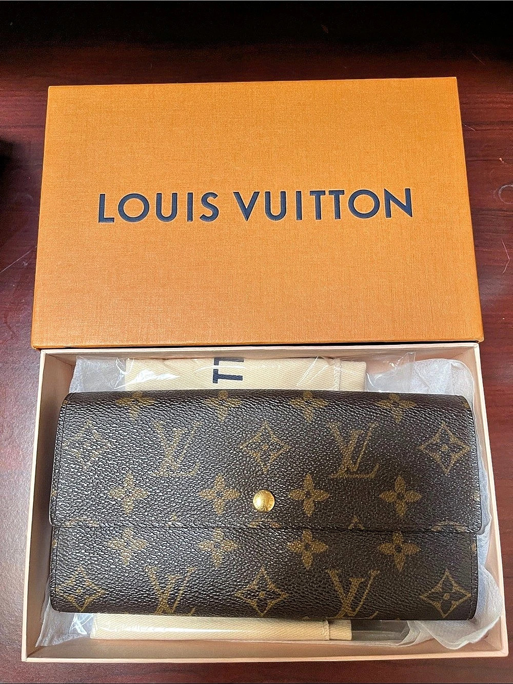 Louis Vuitton Sarah Wallet Monogram Brown